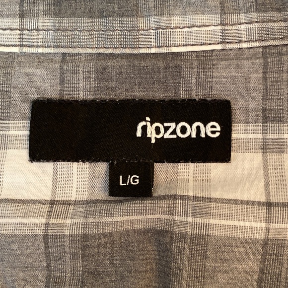 RipZone - Mens Plaid Shirt. Size L - Picture 3 of 8
